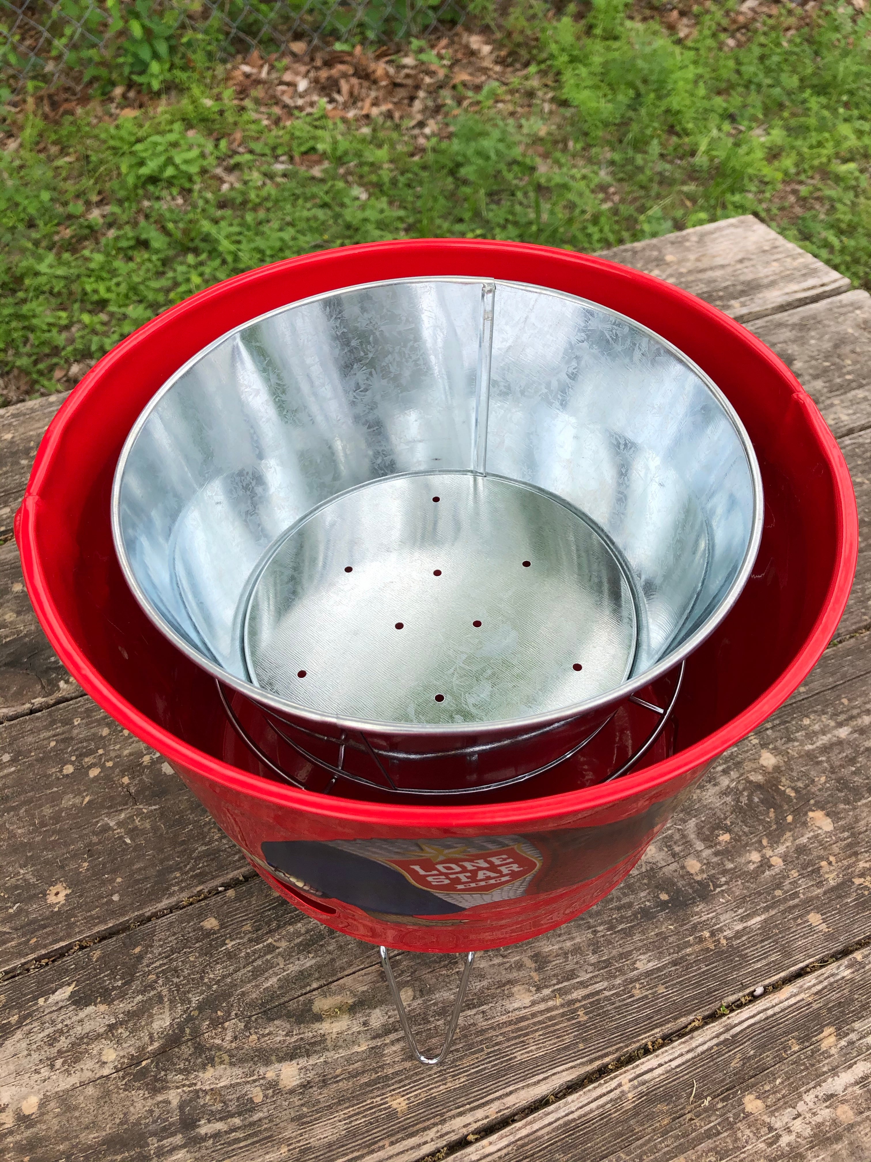 Lone Star Armadillo Bucket Grill